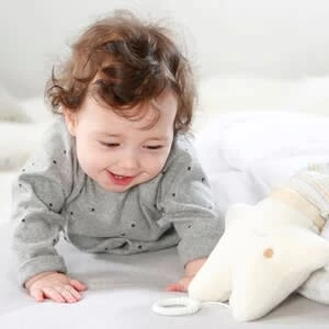 Fehn Spieluhr Stern Baby Love 22cm In Beige – Bild 5