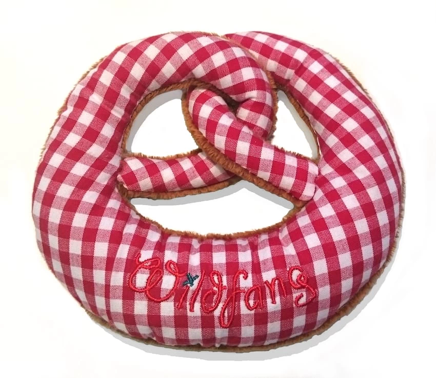 Plüsch "BREZEL RASSEL" In Rot-Weiß Kariert – Bild 2